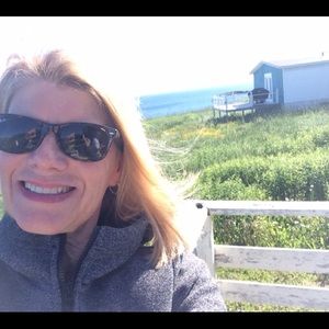 Meet your Posher, Deb